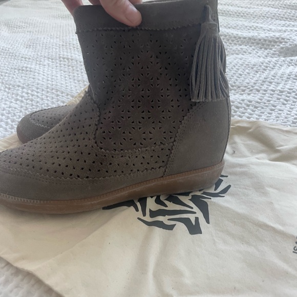 Isabel Marant suede tassel hidden wedge bootie - Picture 4 of 5